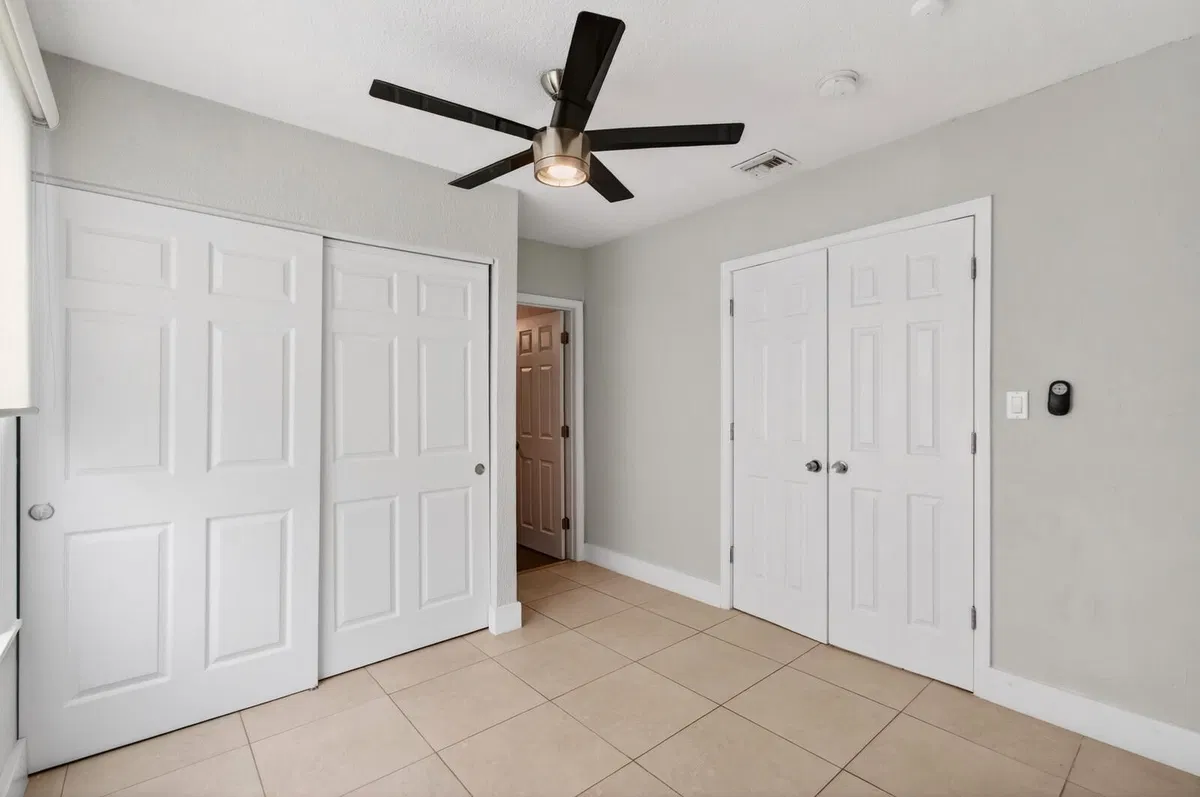 Residence photo 22