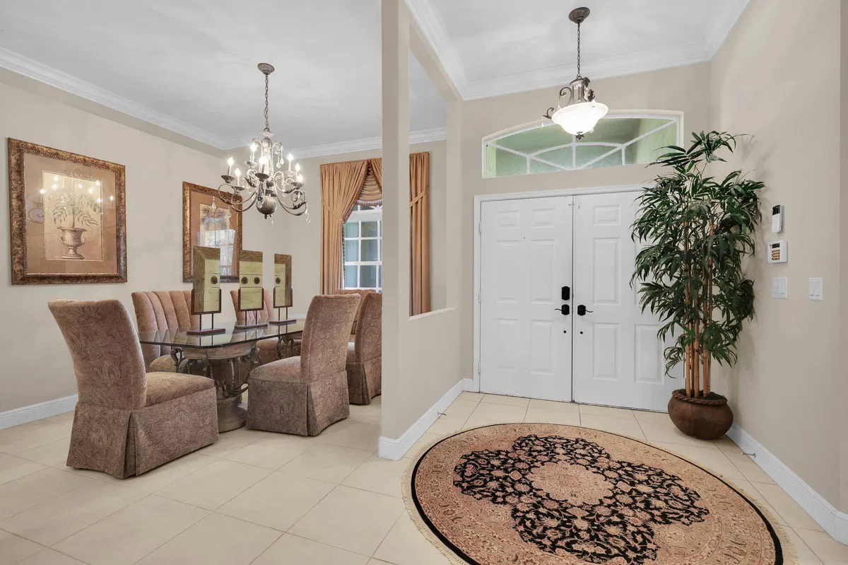 Residence photo 4