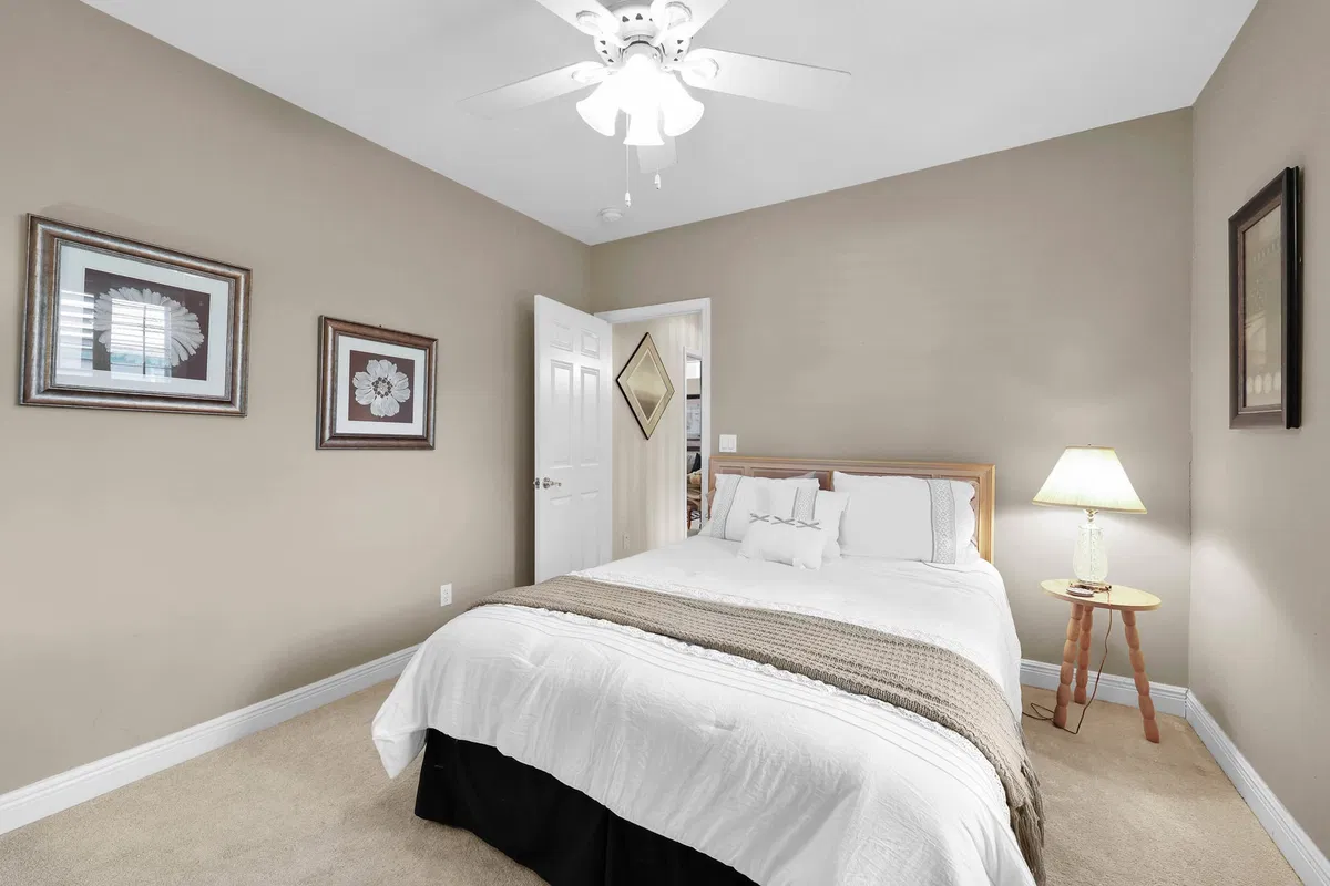Residence photo 28