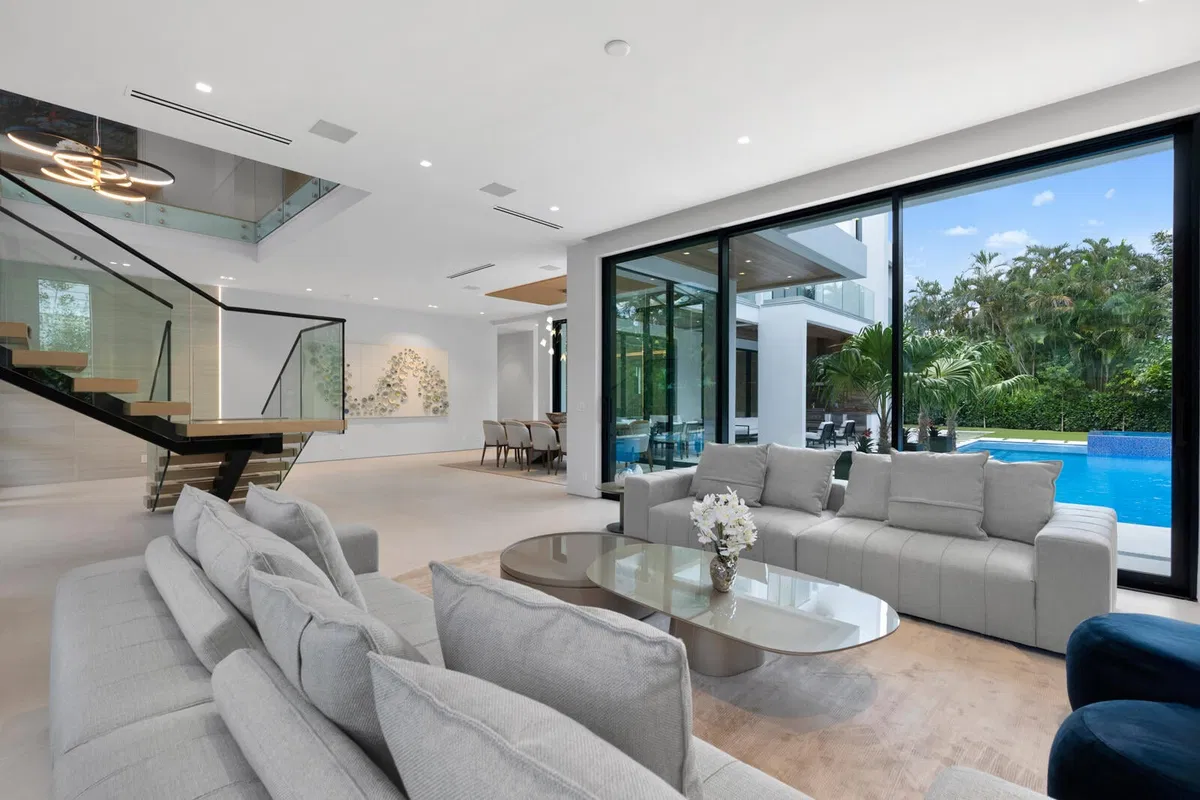 SoSo West Palm Beach Residence photo 4