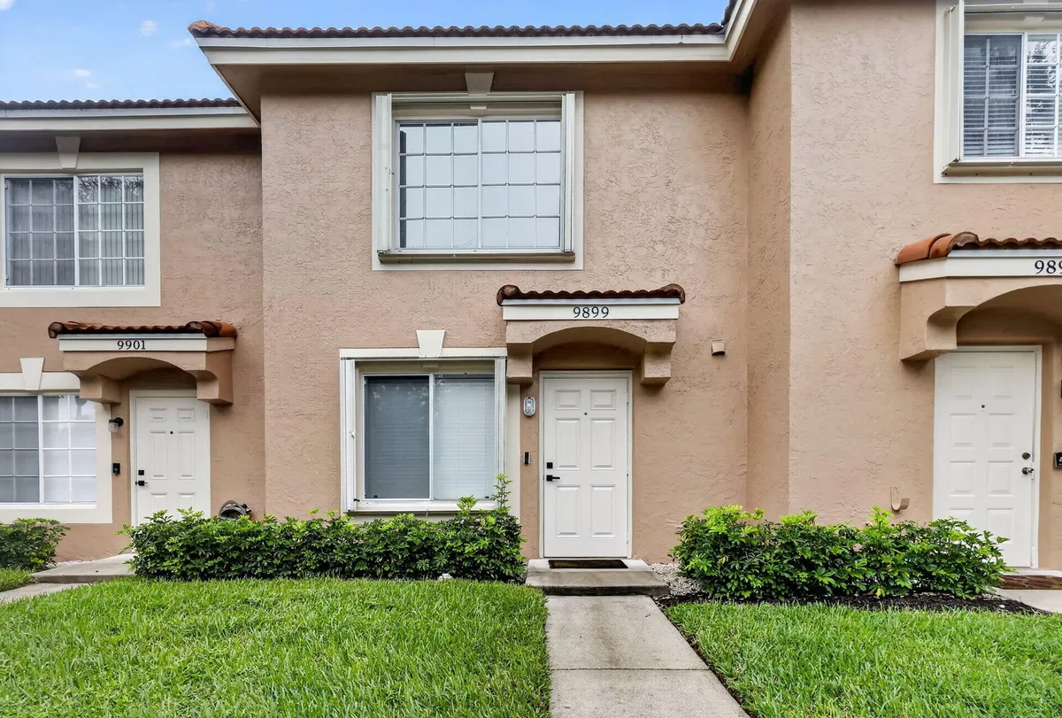 Residence photo 25