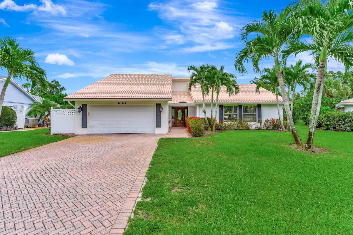 Eastpointe Country Club Residence