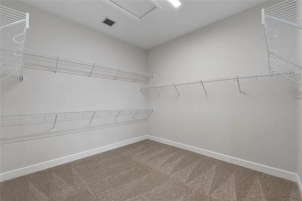 Residence photo 19