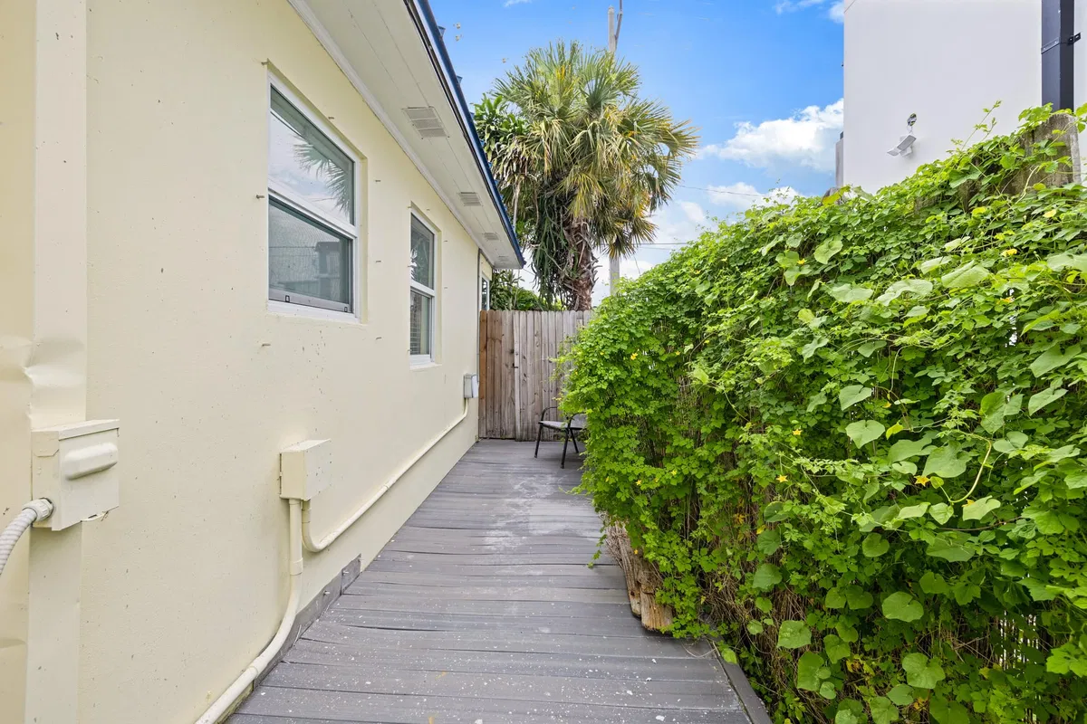 NOMAR West Palm Beach Residence photo 10
