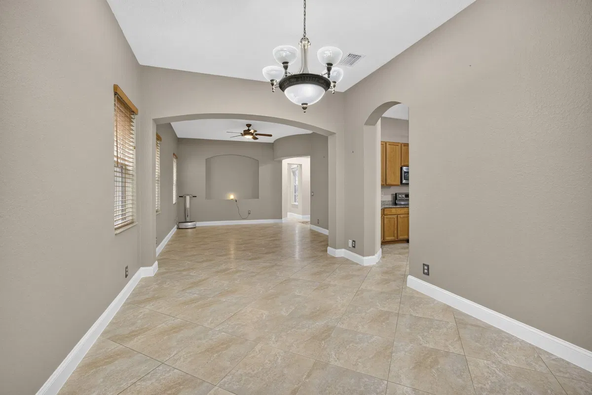 Residence photo 10