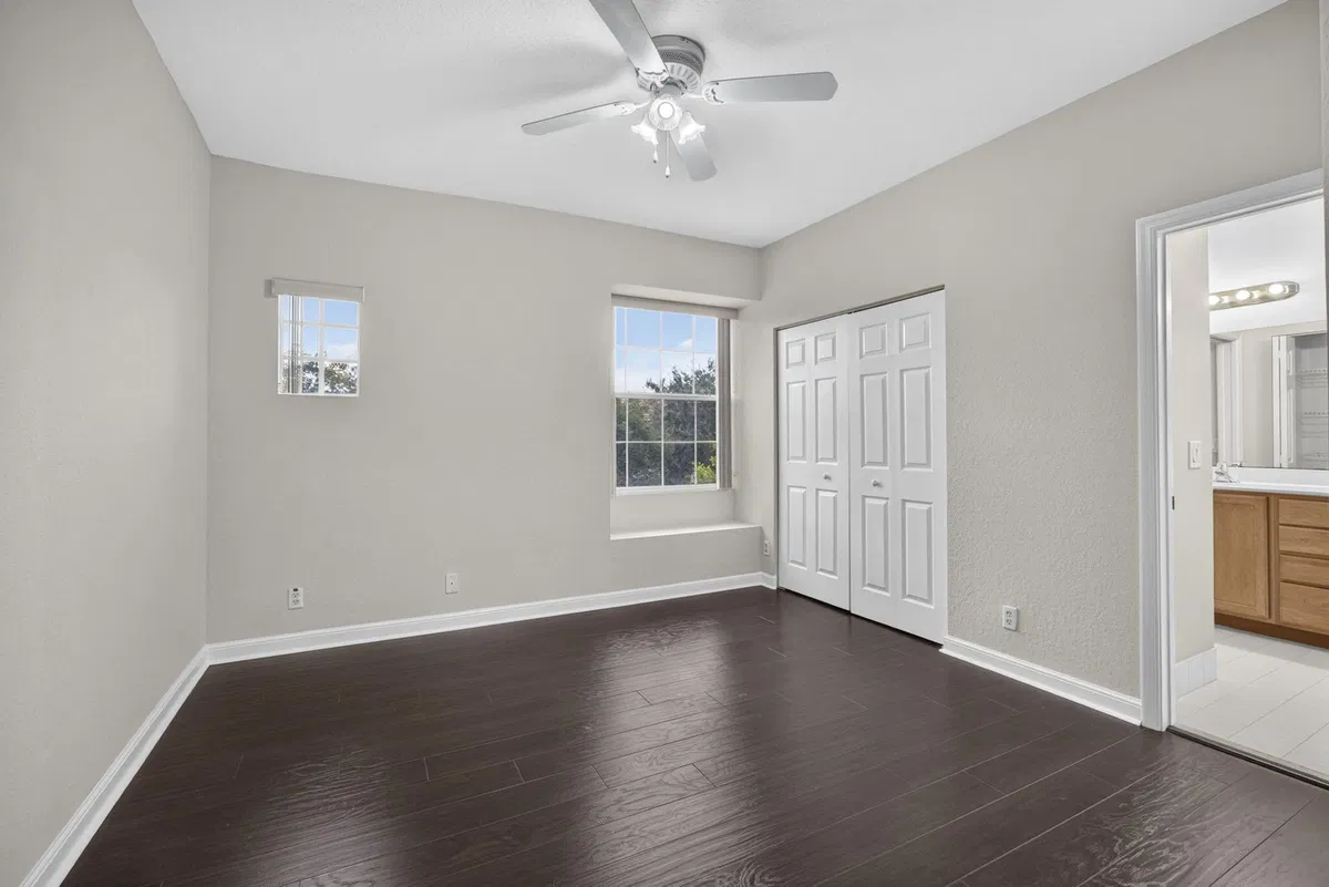 Residence photo 34