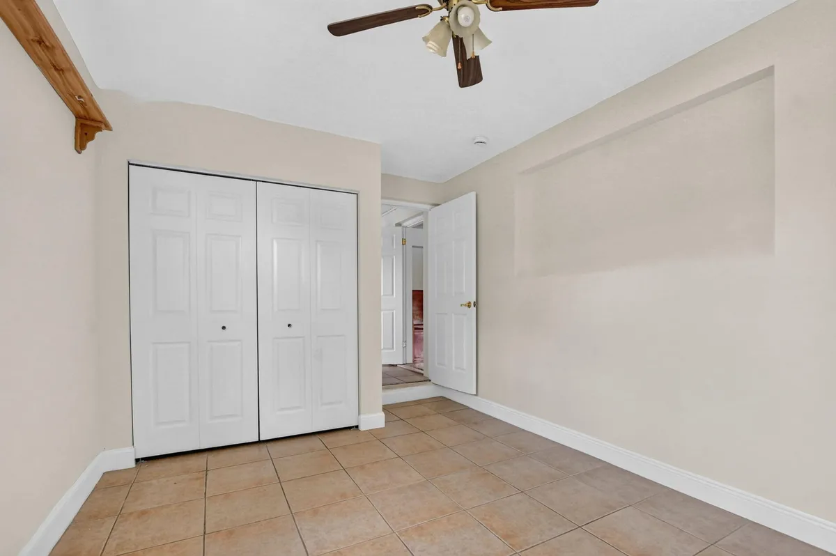  Residence photo 31