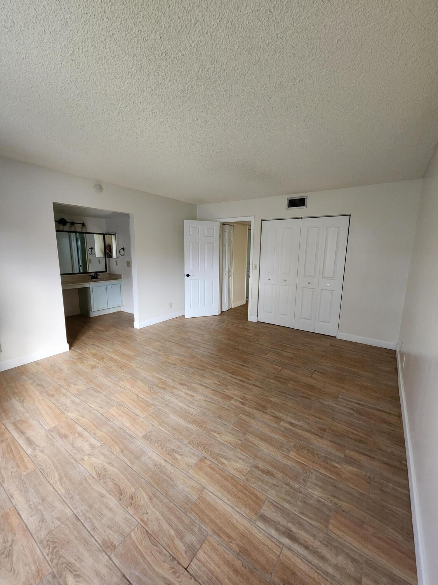 Unit 3345 photo 10