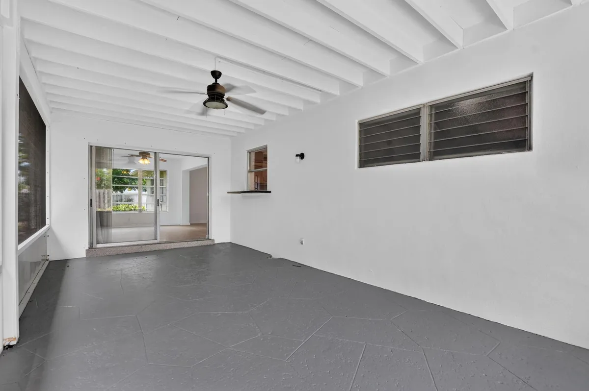 Residence photo 31