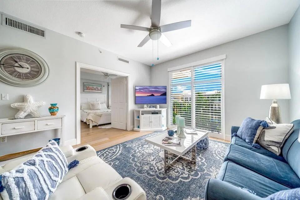 Pineapple Grove Village Condominiums Unit 1502 photo 10