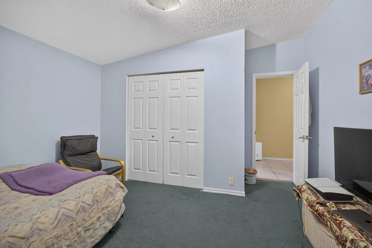 Residence photo 22