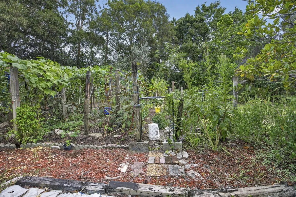  Residence photo 46