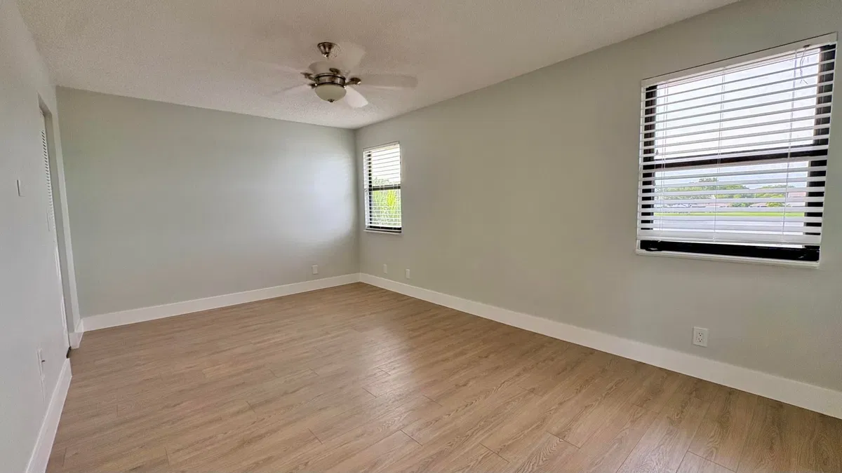 Residence photo 31