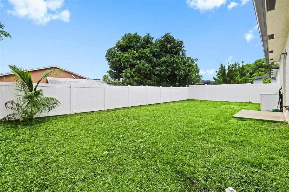 Residence photo 28