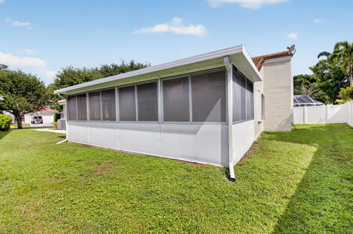 Residence photo 19
