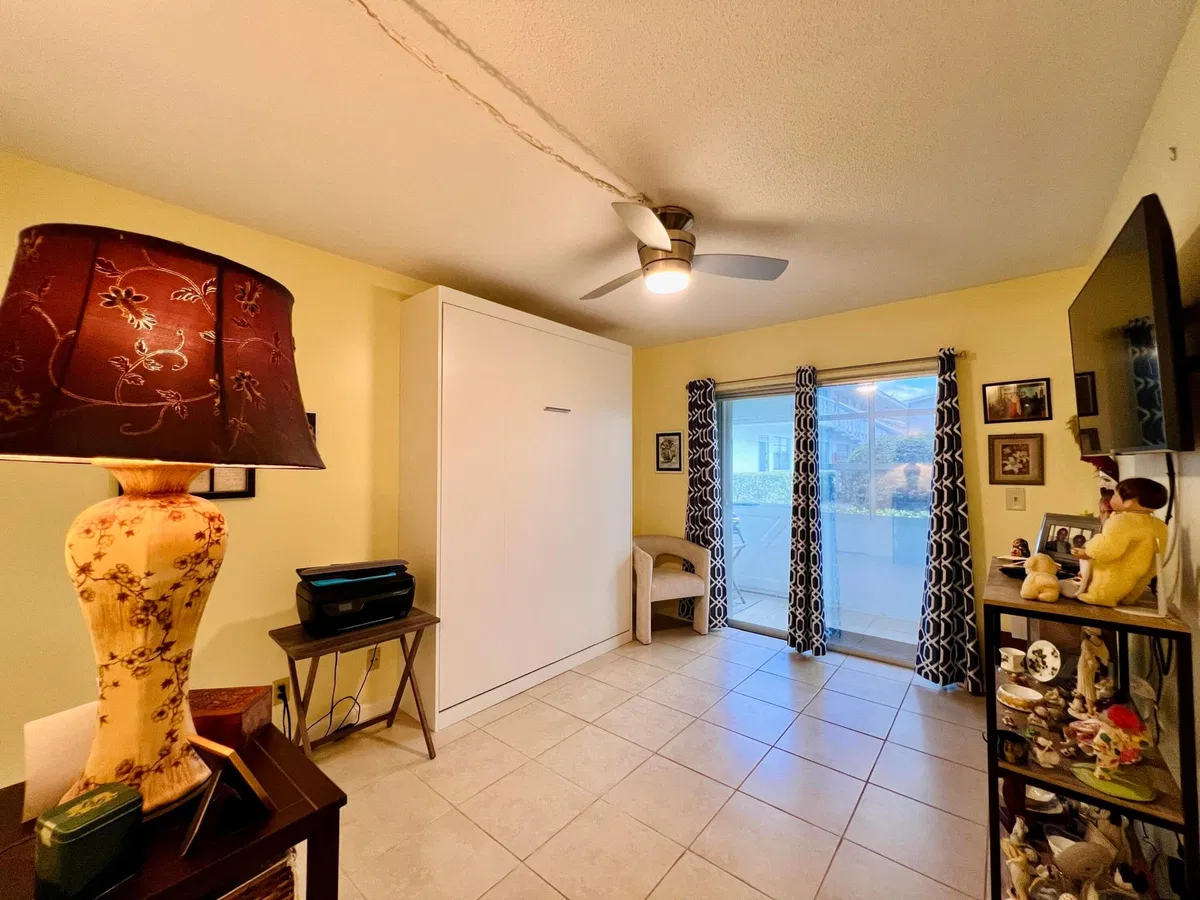 Residence photo 7