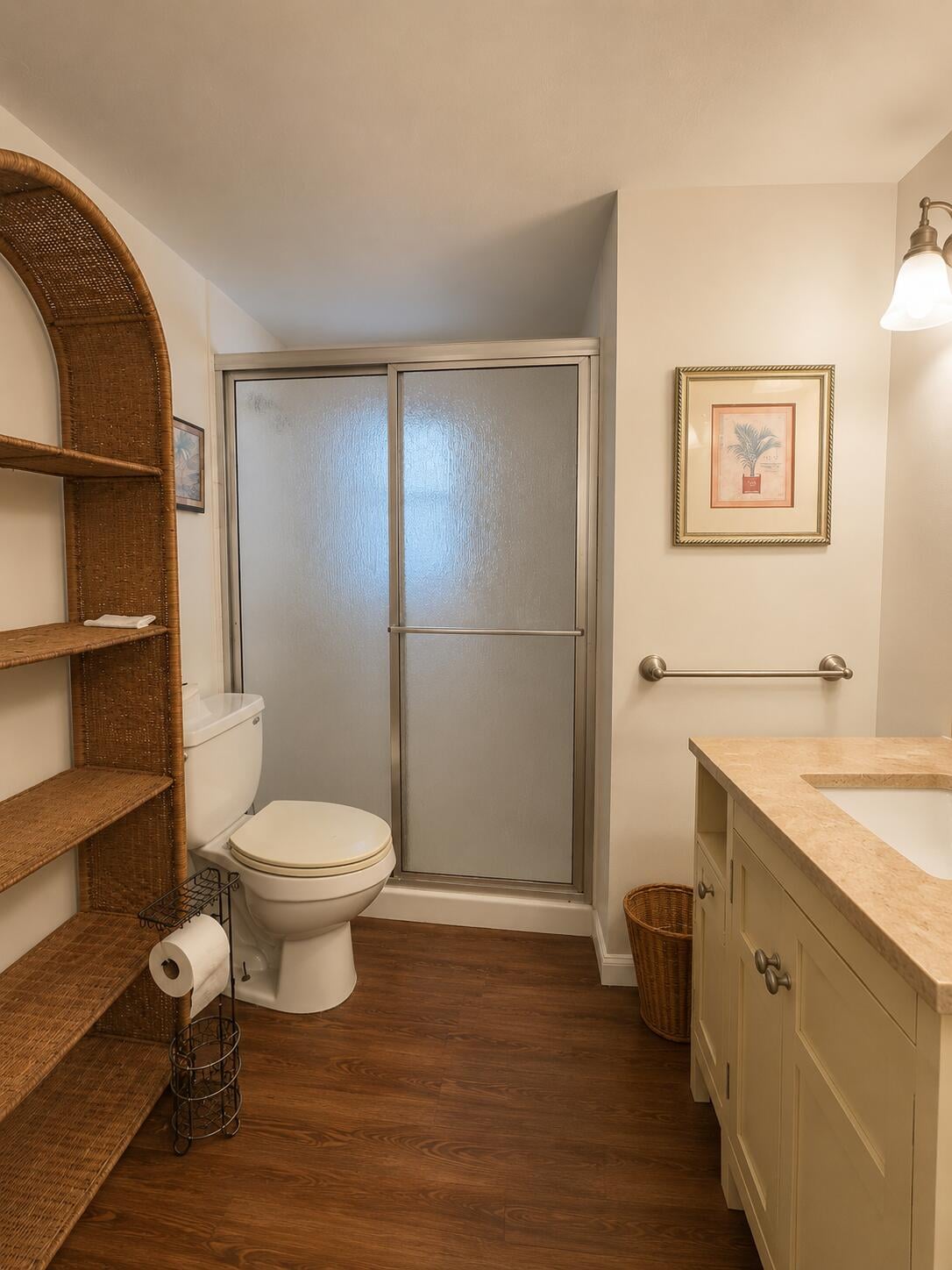Unit 16 photo 7
