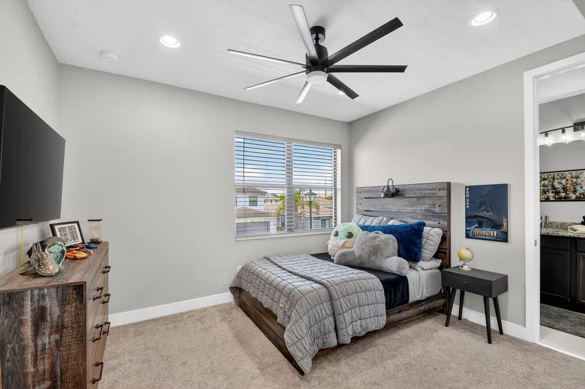 Residence photo 31