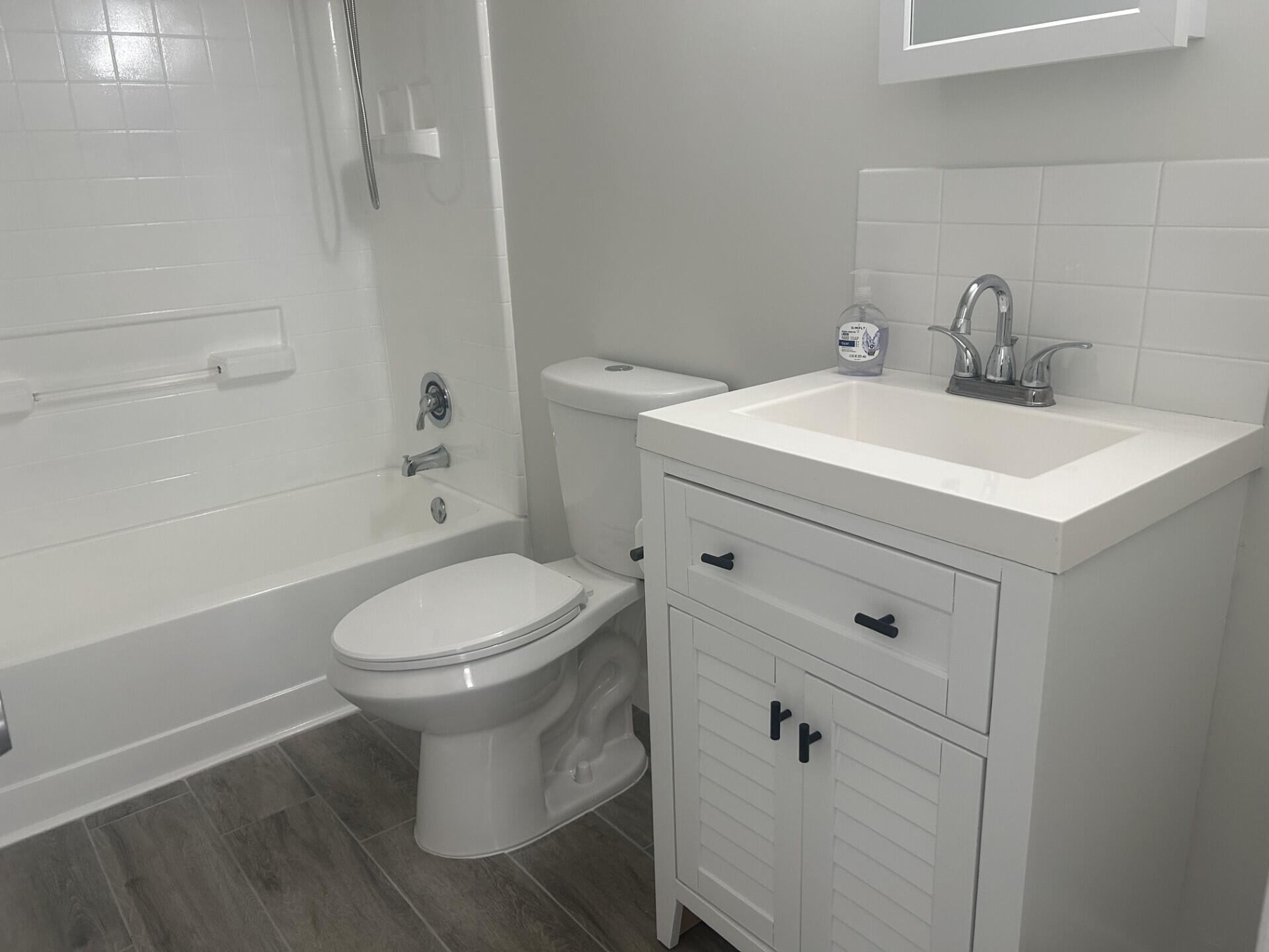  Unit B211 photo 7