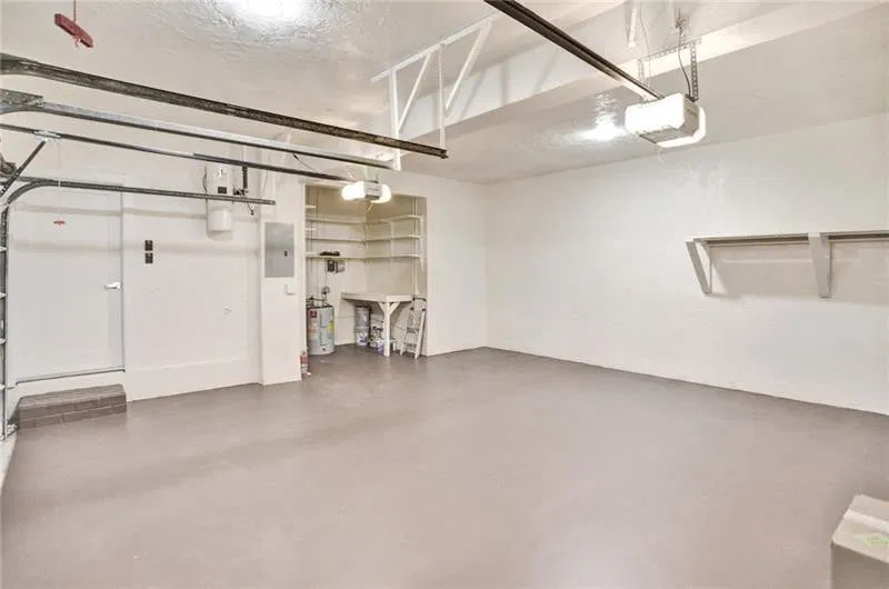 Unit 1 photo 31