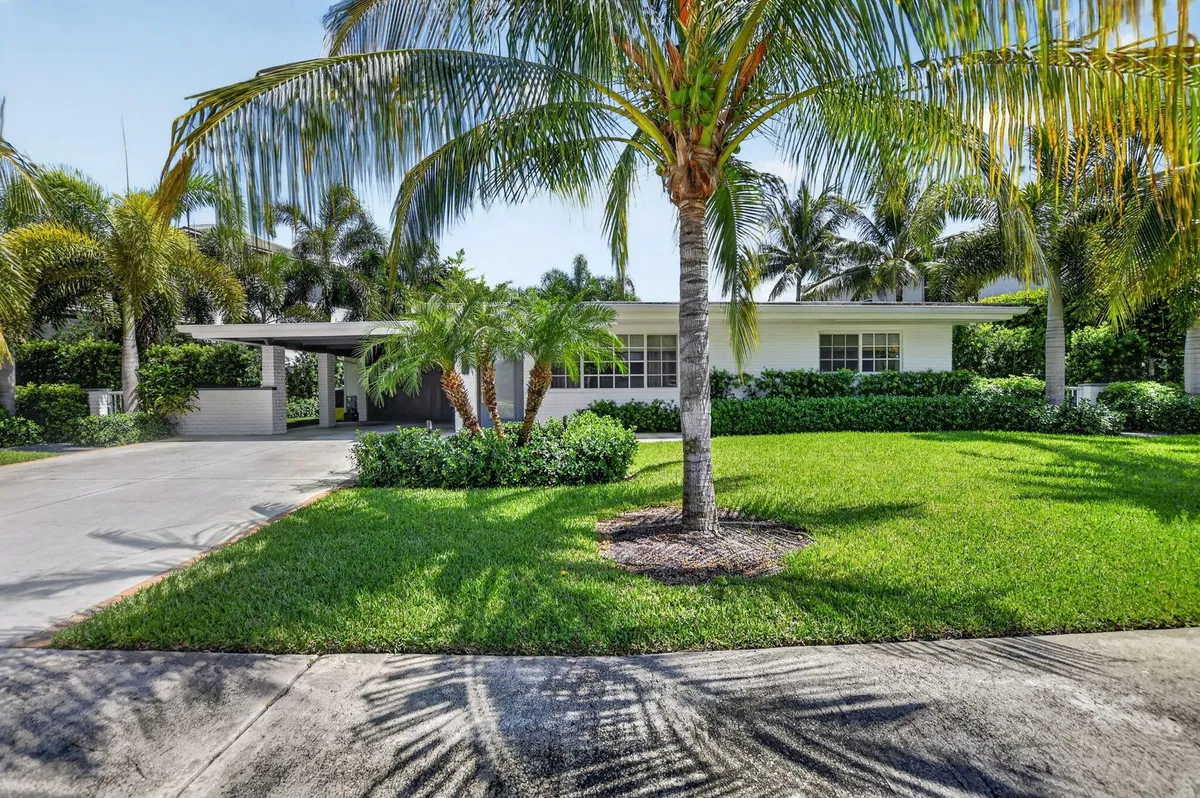 Boca Villas Residence