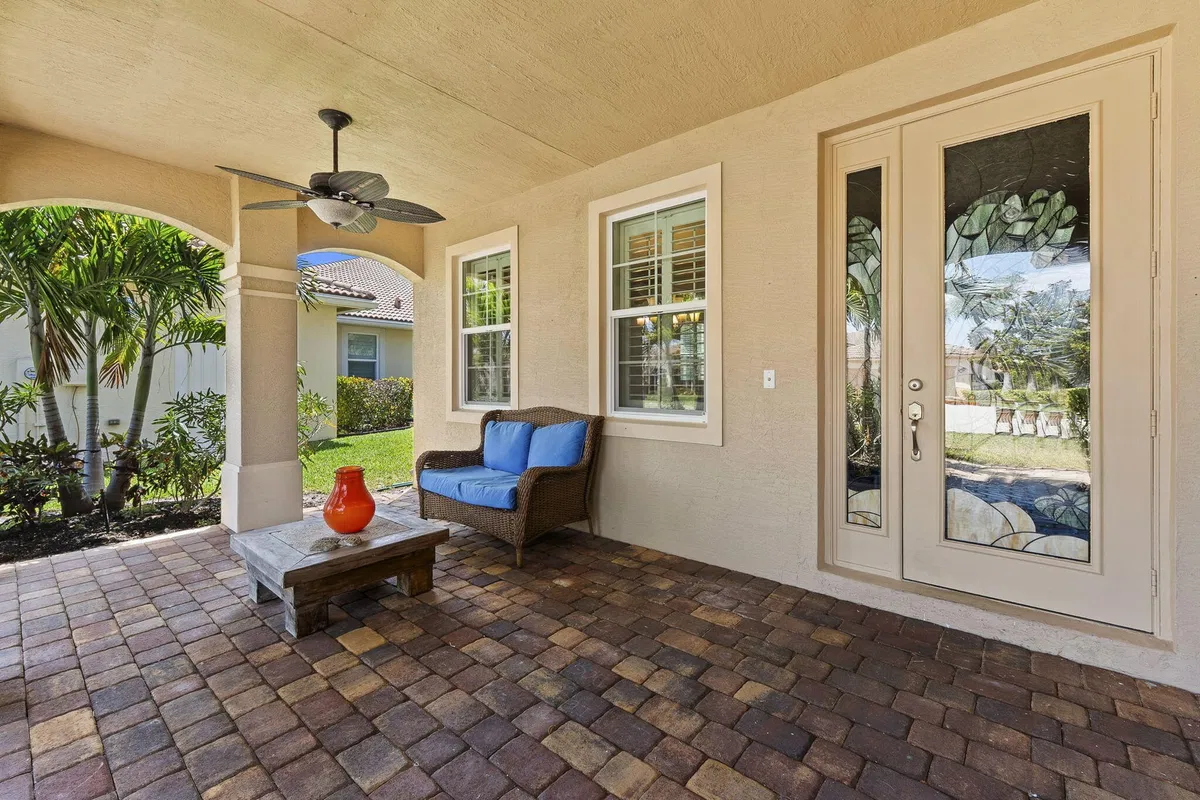 Residence photo 4