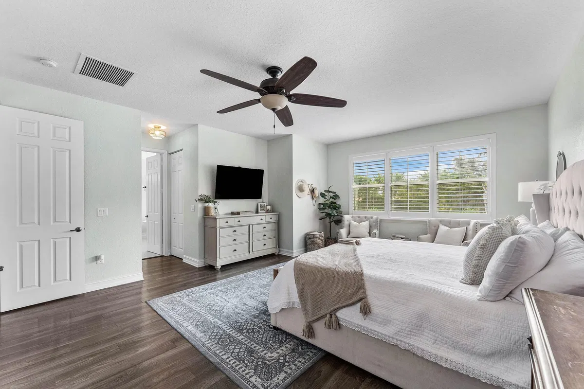 Residence photo 25
