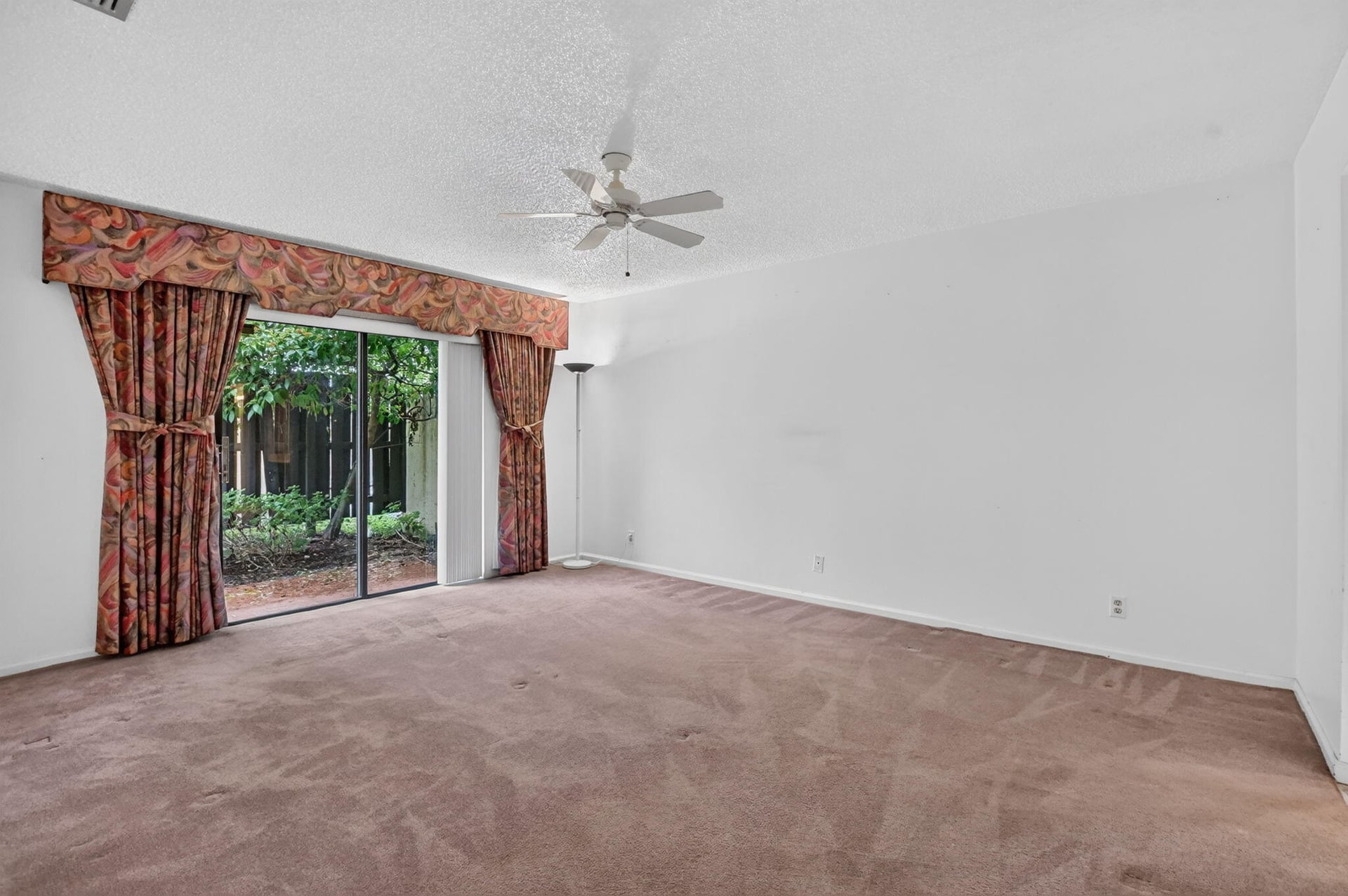 Residence photo 25
