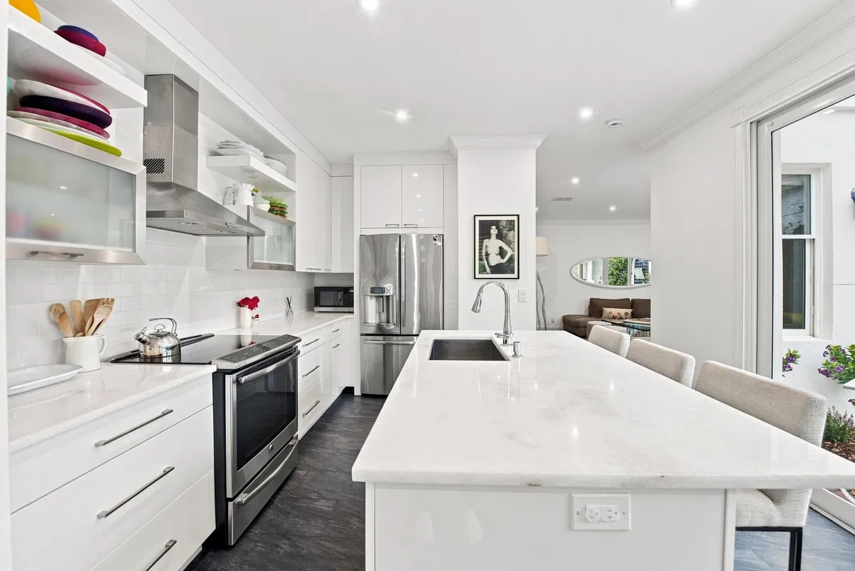 Woodfield Country Club Residence photo 22