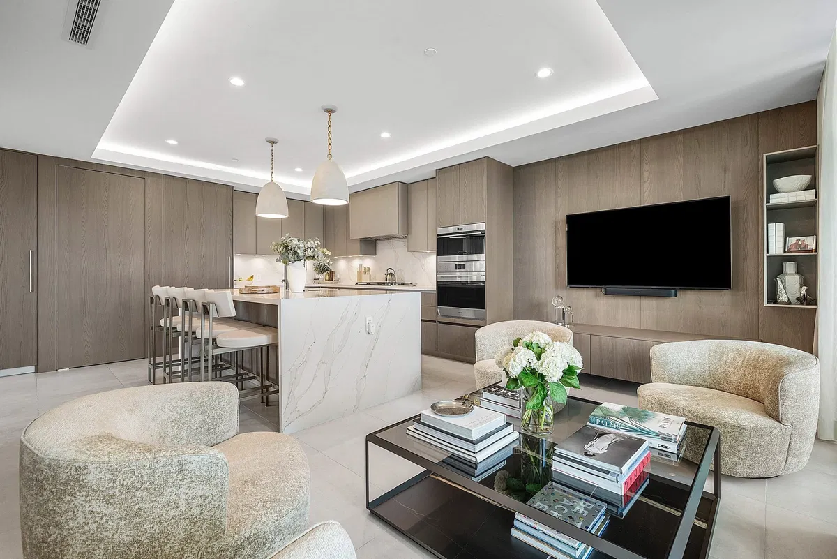Royal Palm Residences Boca Raton Unit 306 photo 10