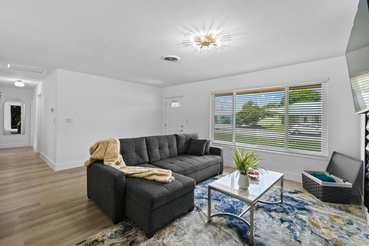 Residence photo 10