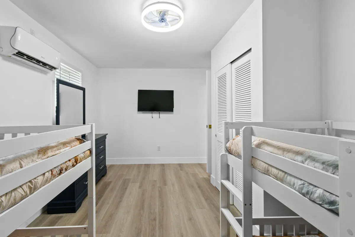 Residence photo 43