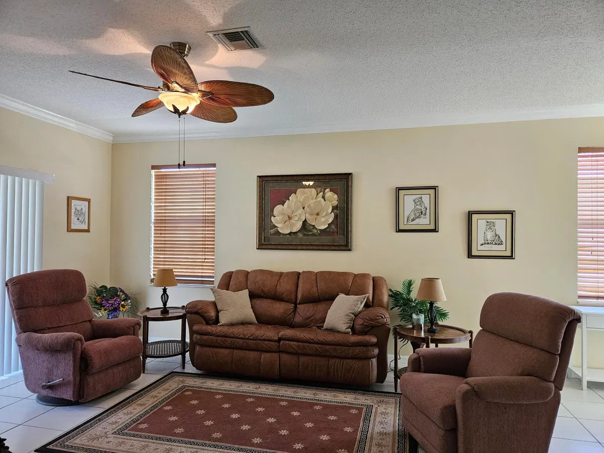 Residence photo 4