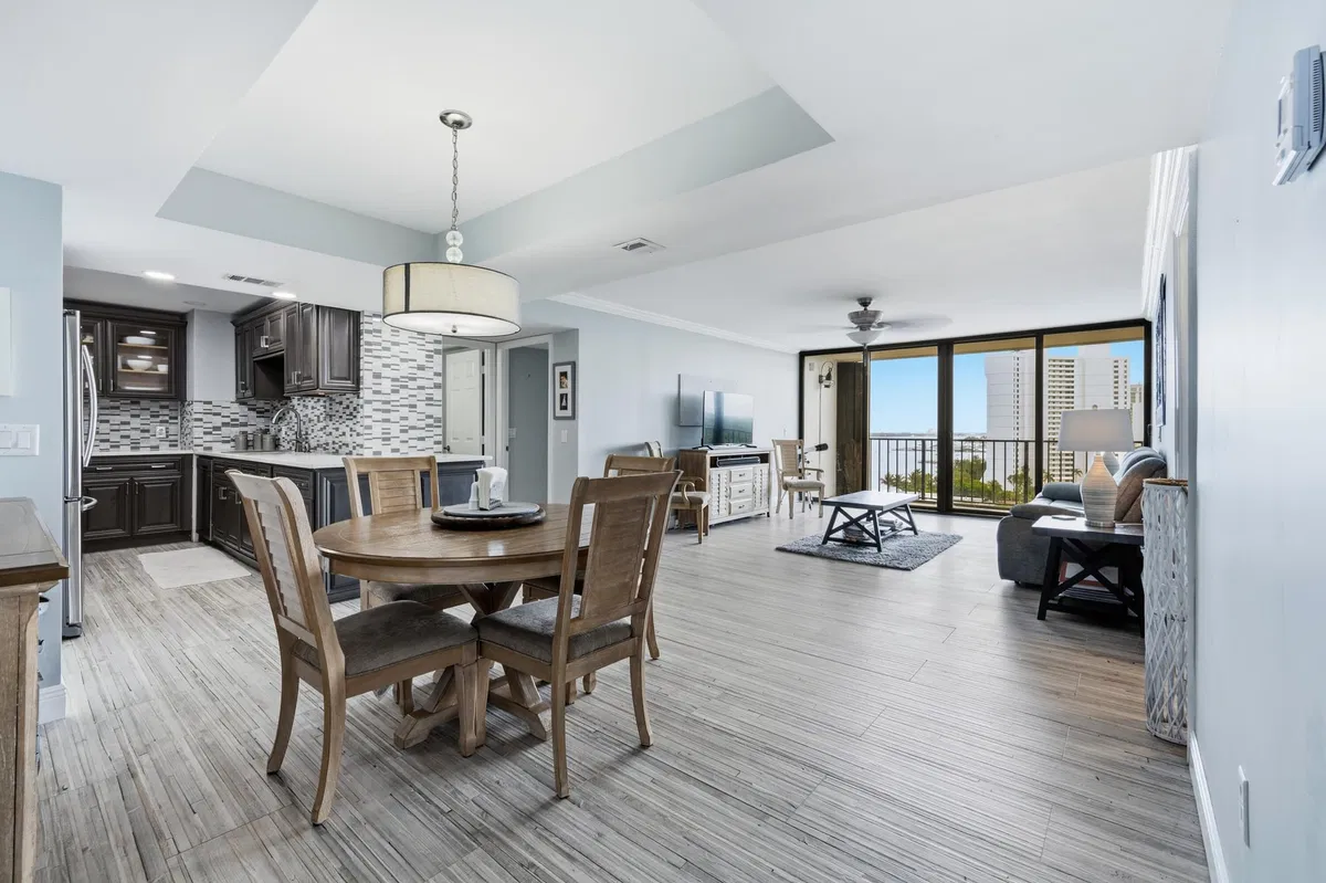 Palm Beach House Unit 1105