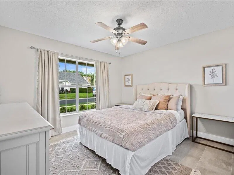 Residence photo 22
