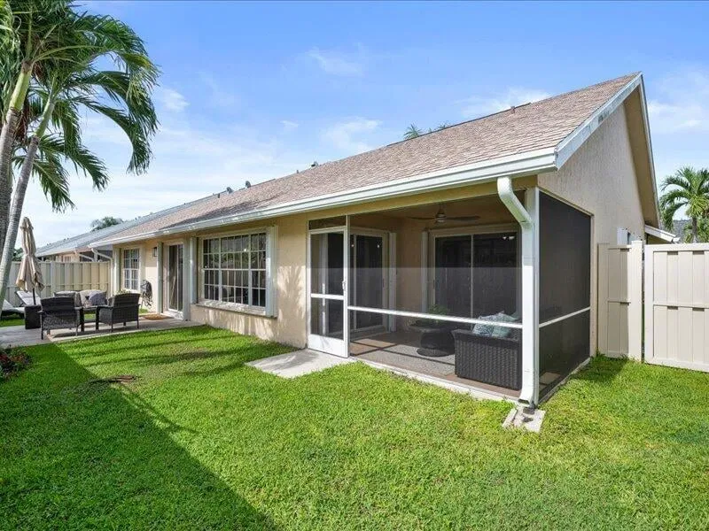 Residence photo 25