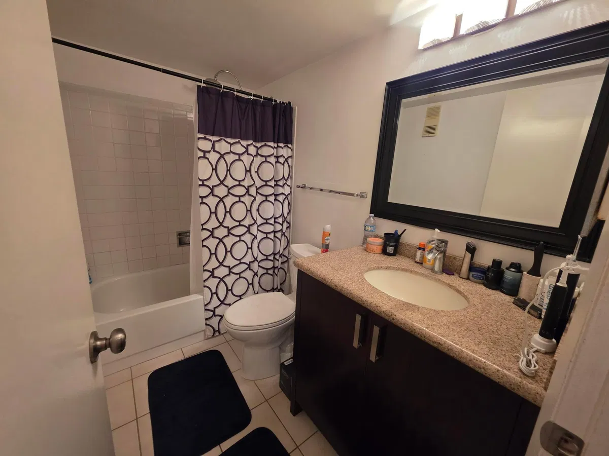 Unit 512 photo 13
