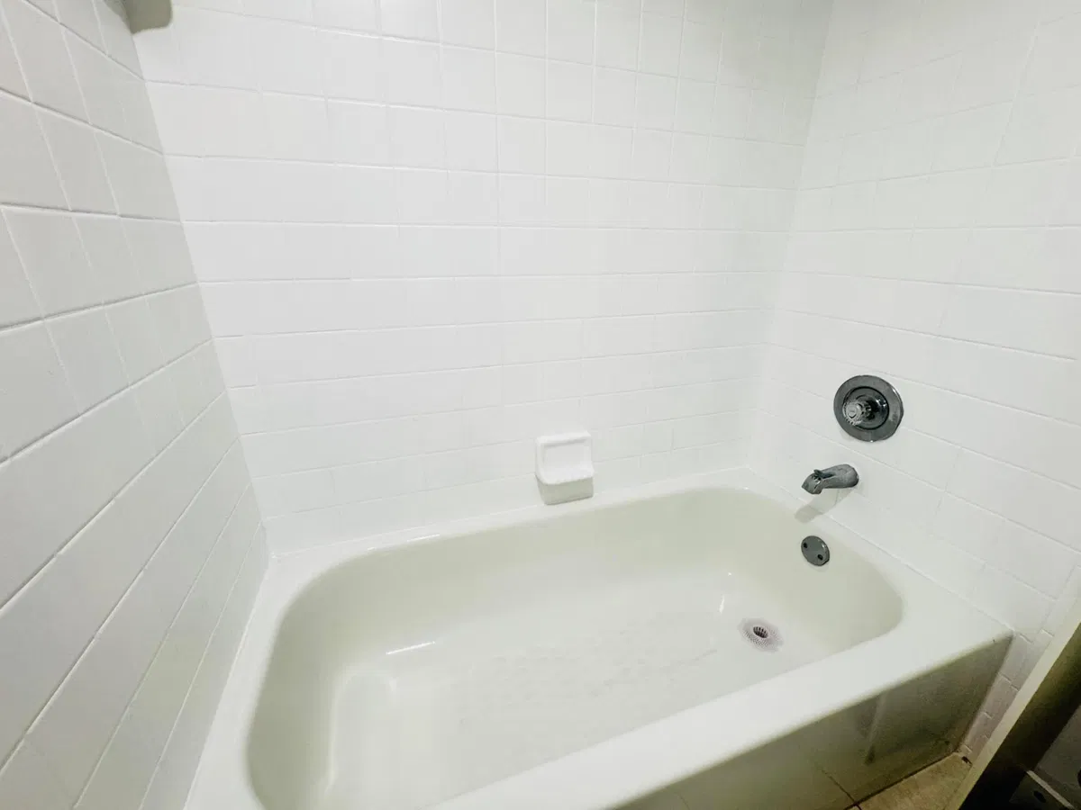 Unit H photo 55