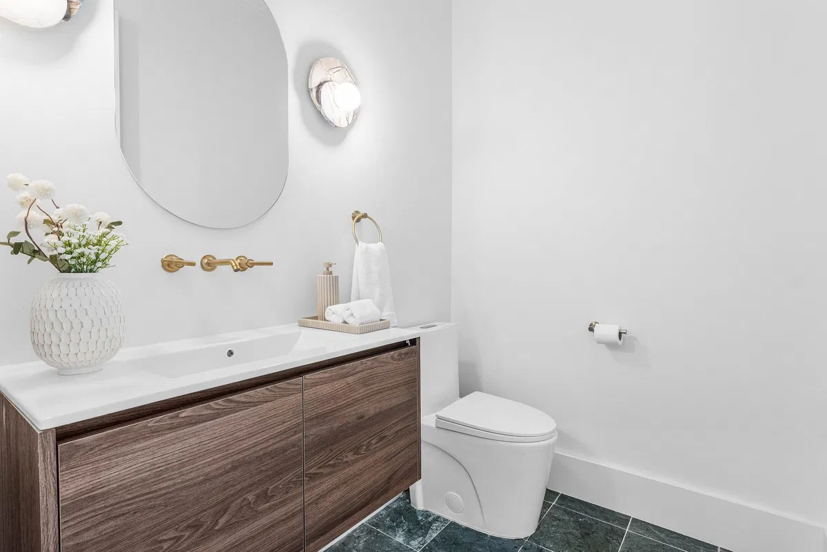 Seasons Residence photo 13