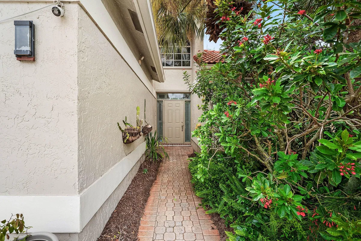 Residence photo 4