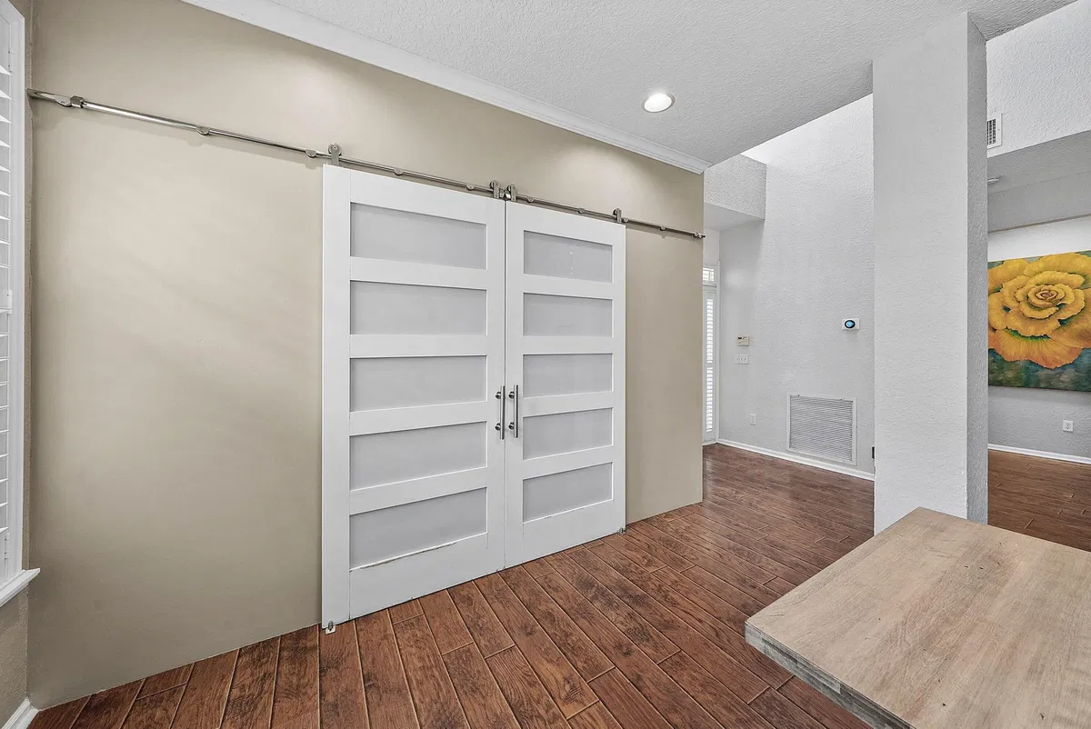 Residence photo 31