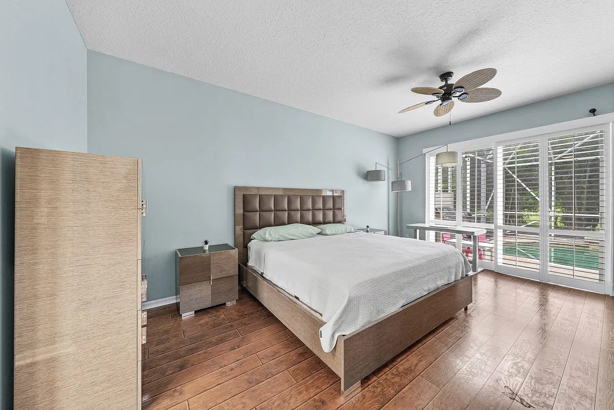 Residence photo 34