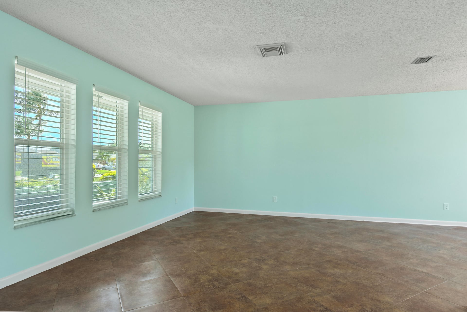 Residence photo 16