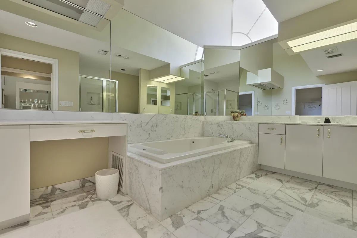 Admirals Cove Residence photo 13