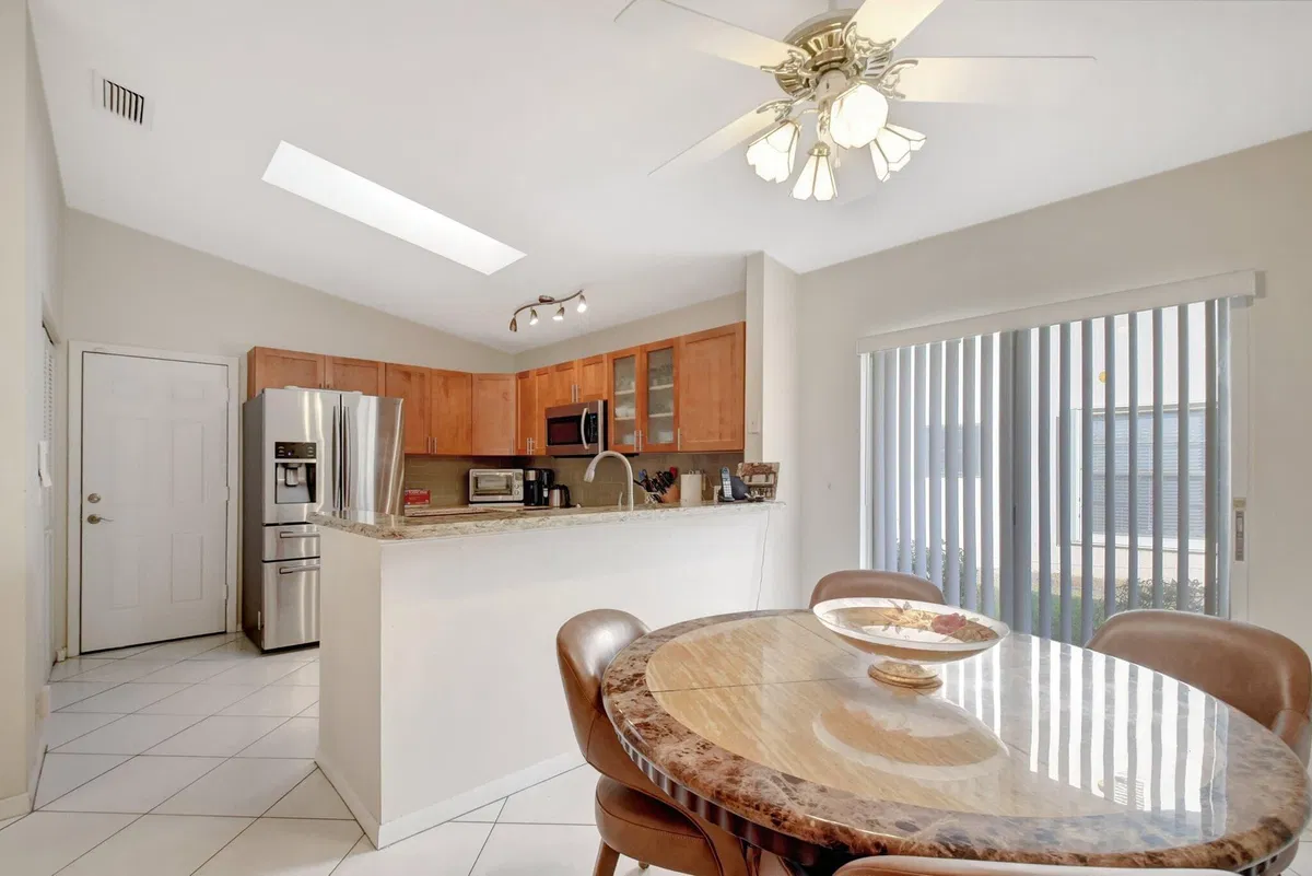 Residence photo 13