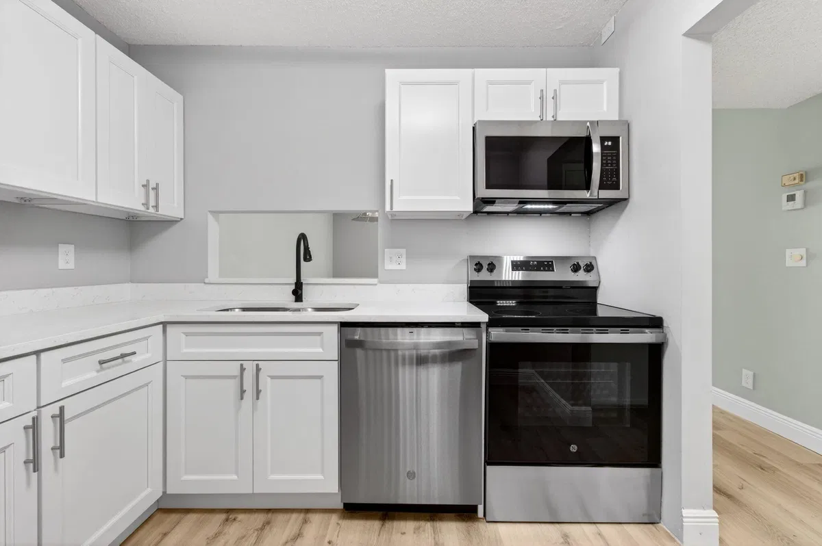  Unit 109 photo 28