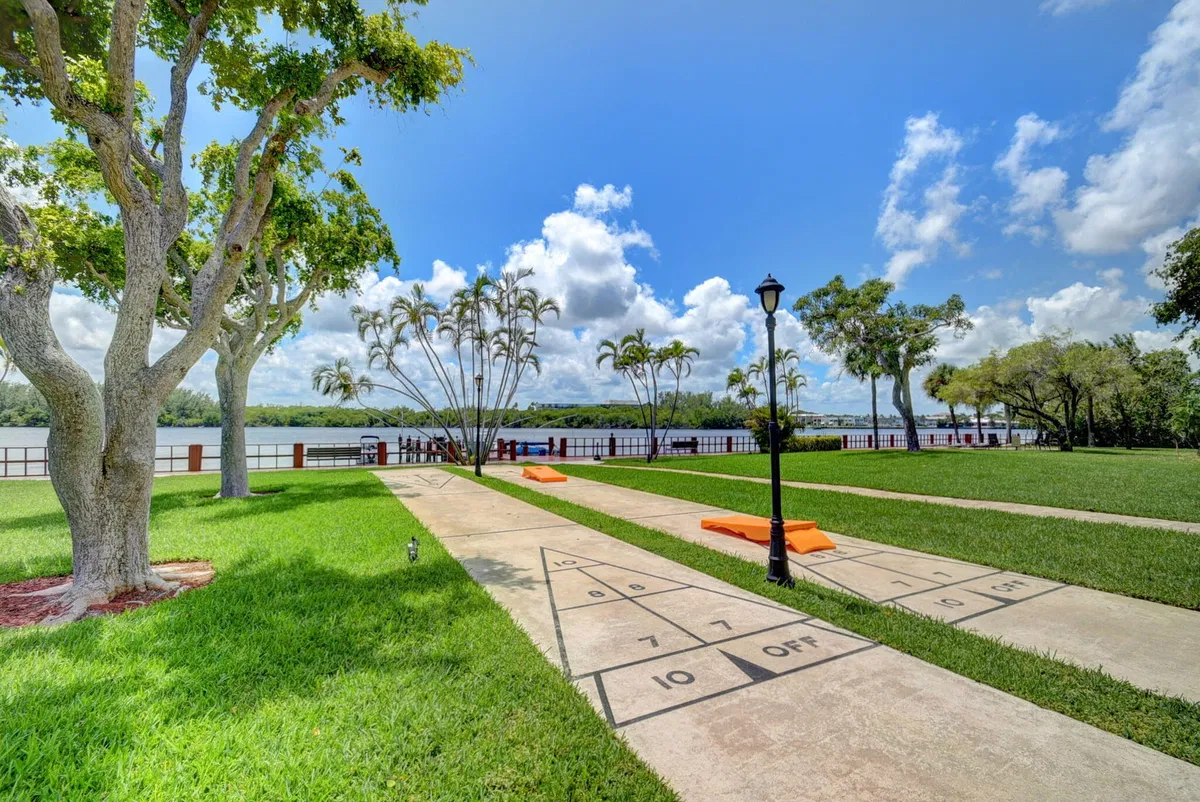 Boca Towers Unit 1008E photo 40