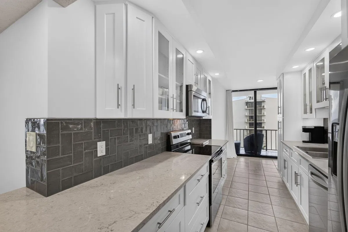 Singer Island Unit 2-1601 photo 7