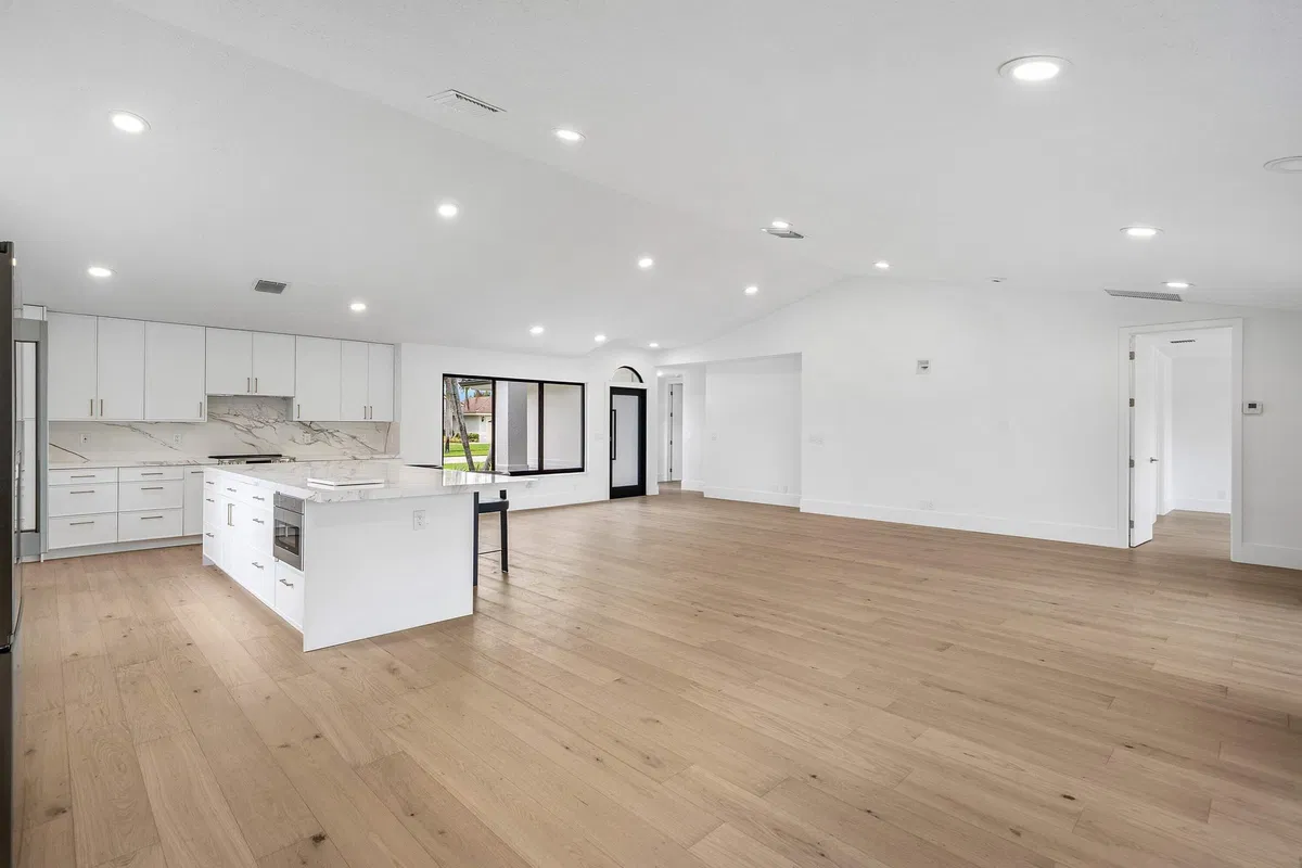 Residence photo 16