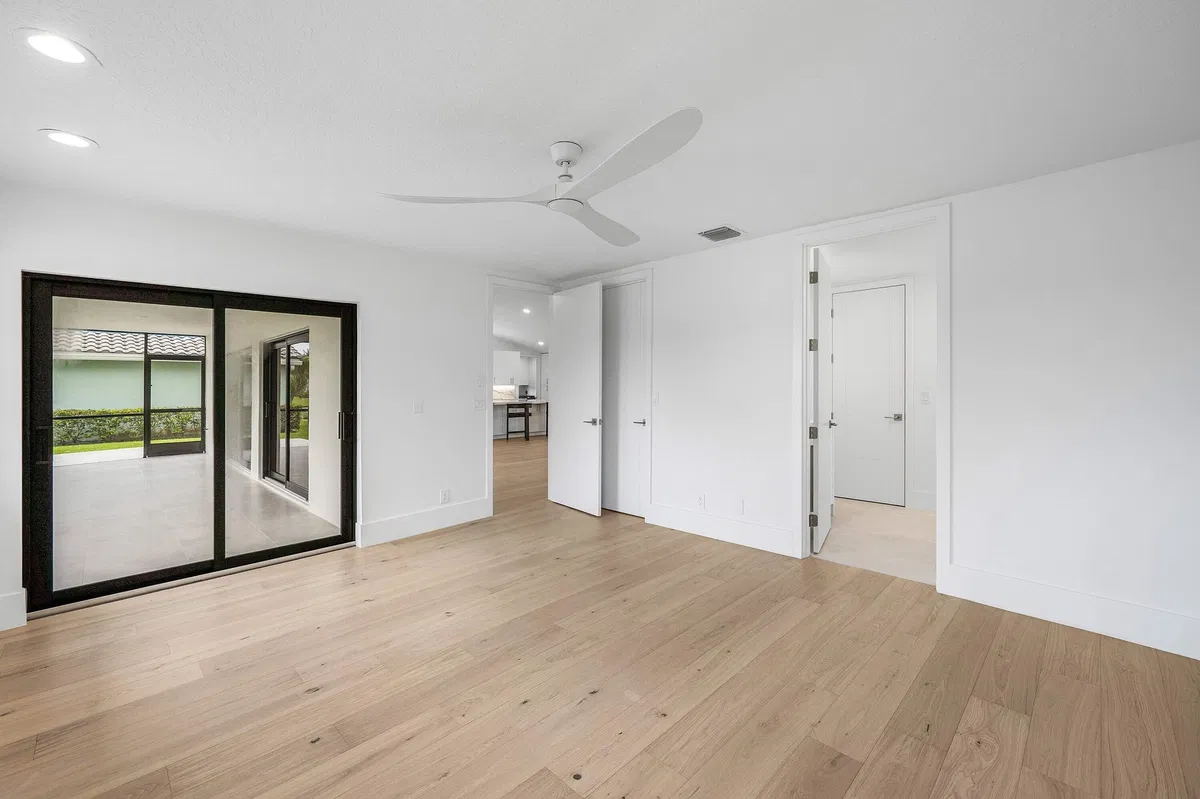 Residence photo 22